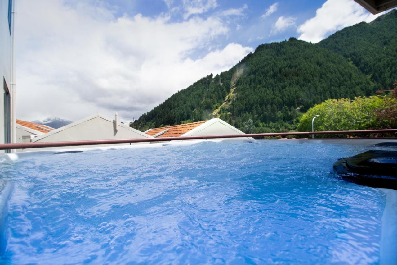 Close To The Action - In Town - Spa Pool Villa Queenstown Exterior photo